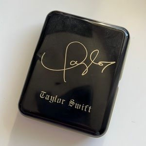 Taylor Swift instax filter